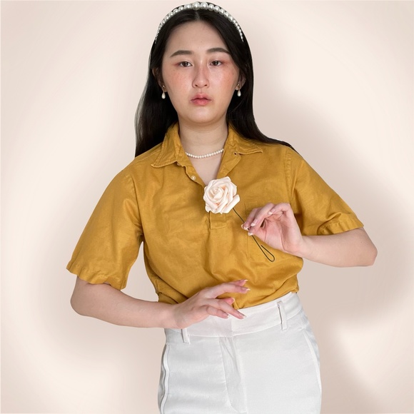 Vintage mustard yellow short sleeve polo top. - Picture 2 of 4